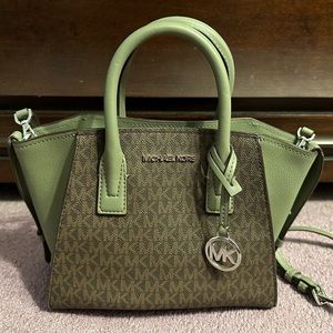 Michael Kors crossbody purse